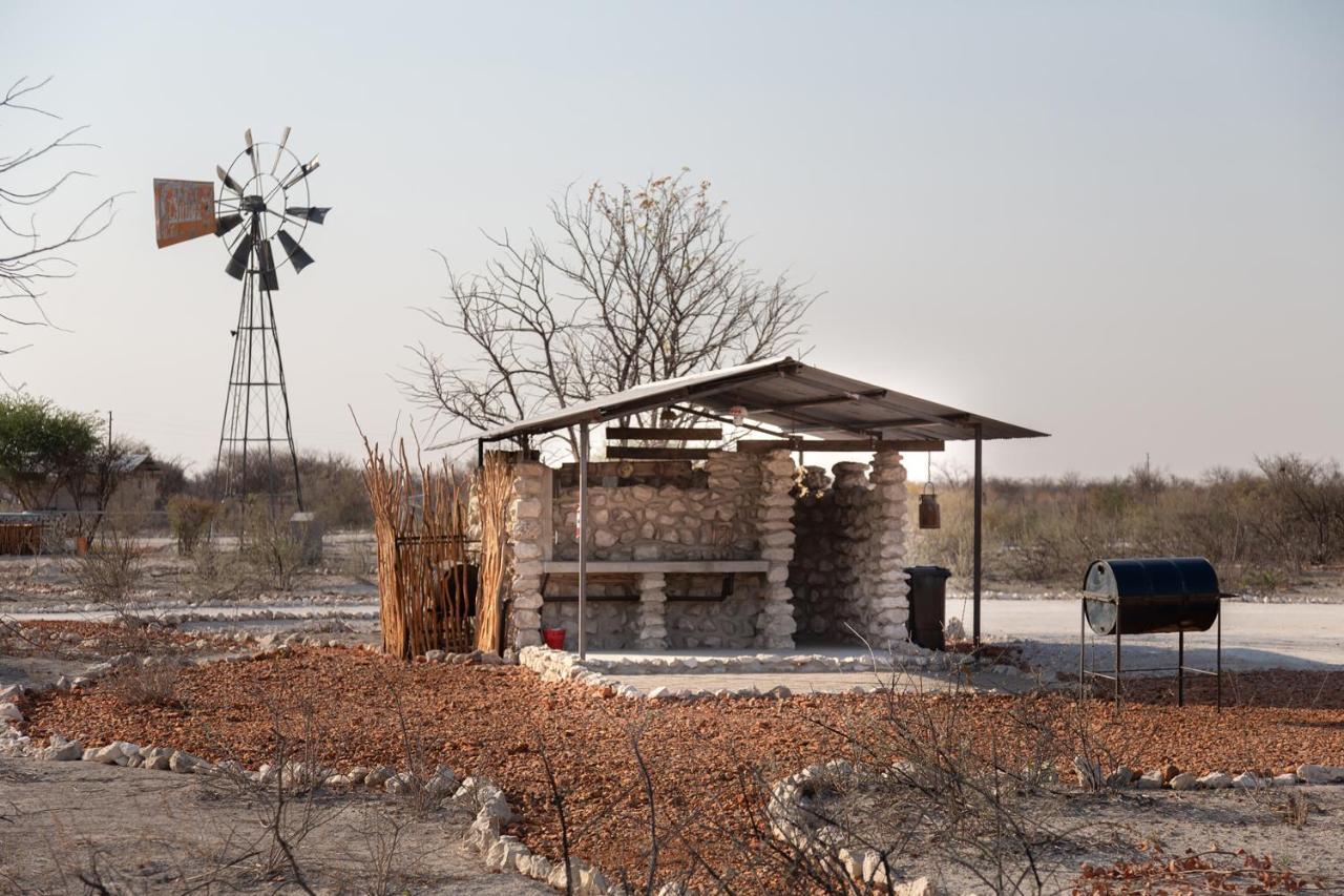 Etosha Trading Post Campsite Okaukuejo Ngoại thất bức ảnh
