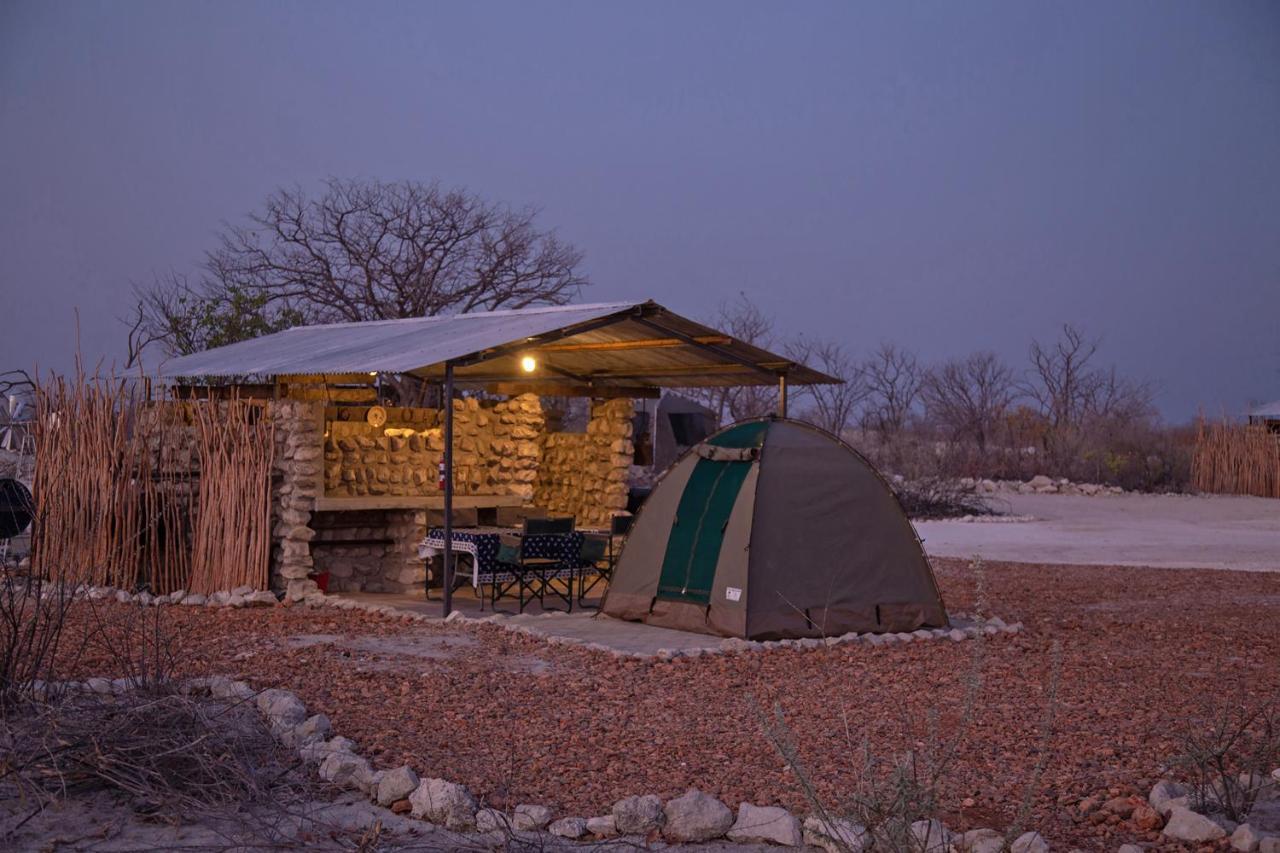Etosha Trading Post Campsite Okaukuejo Ngoại thất bức ảnh